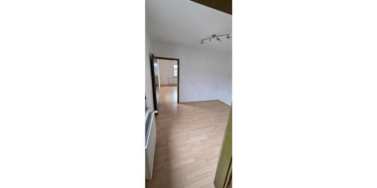 Etagenwohnung Bartholomä - 5 Zimmer, 115 m&sup2;, 860&euro; | Angebot:25953920
