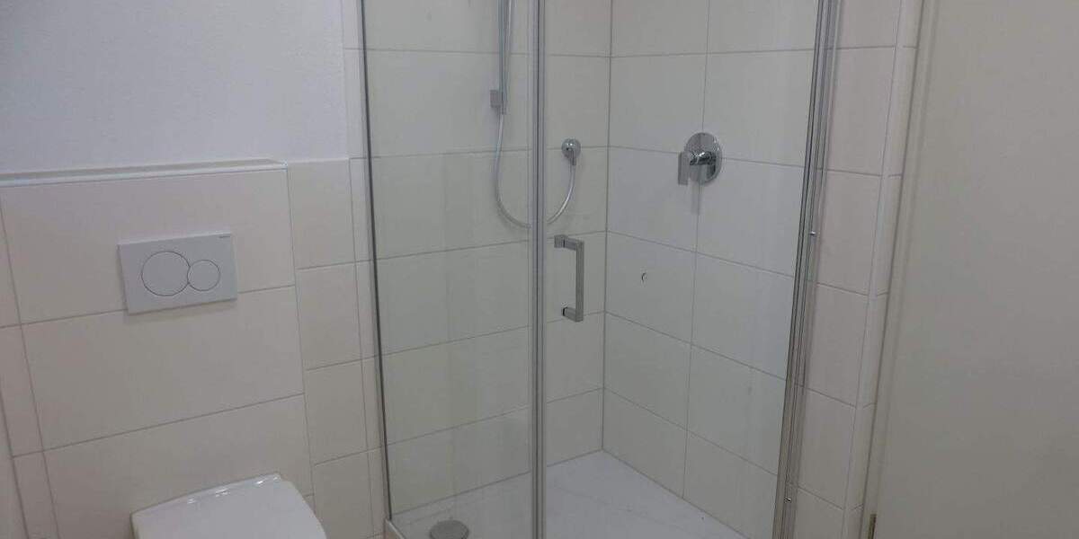 Etagenwohnung Salach - 3 Zimmer, 77 m&sup2;, 690&euro; | Angebot:25776656