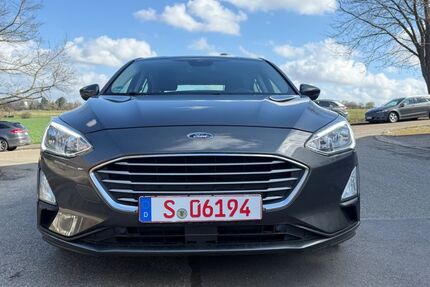 Ford Focus 59.000 km 13.999 &euro; Fellbach 70736