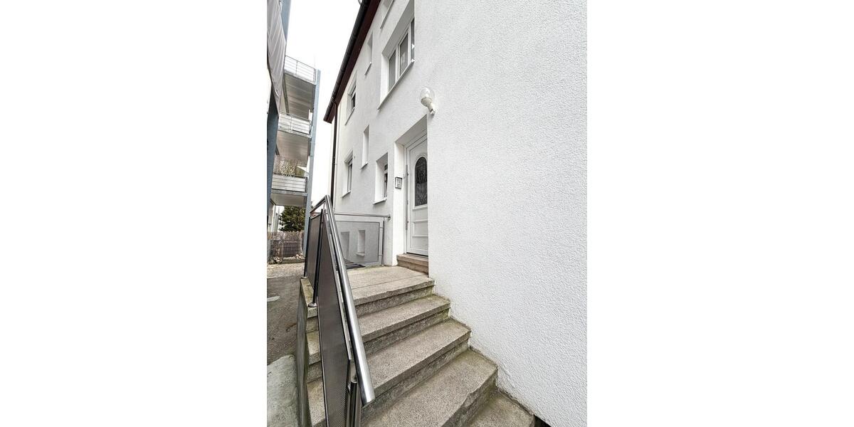 Etagenwohnung Esslingen am Neckar Brühl - 3 Zimmer, 78 m&sup2;, 268.000&euro; | Angebot:25436259
