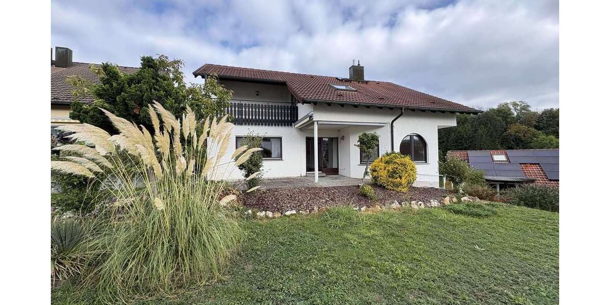 Einfamilienhaus Ebersbach - 7 Zimmer, 146 m&sup2;, 525.000&euro; | Angebot:27582536