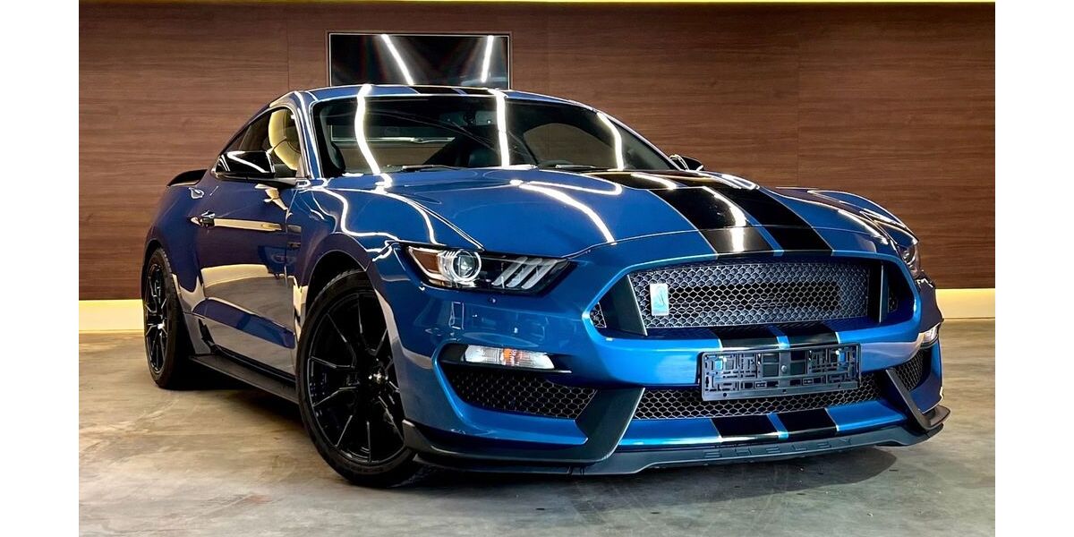 Ford Mustang 85.000 km 57.900 &euro; Iggingen 73574