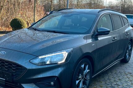 Ford Focus 156.000 km 6.990 &euro; Gingen 73333