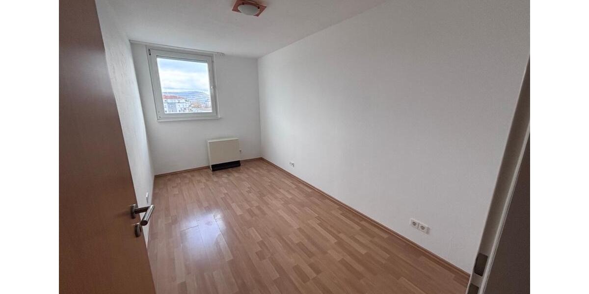Etagenwohnung Winnenden - 4 Zimmer, 94 m&sup2;, 300.000&euro; | Angebot:25593184