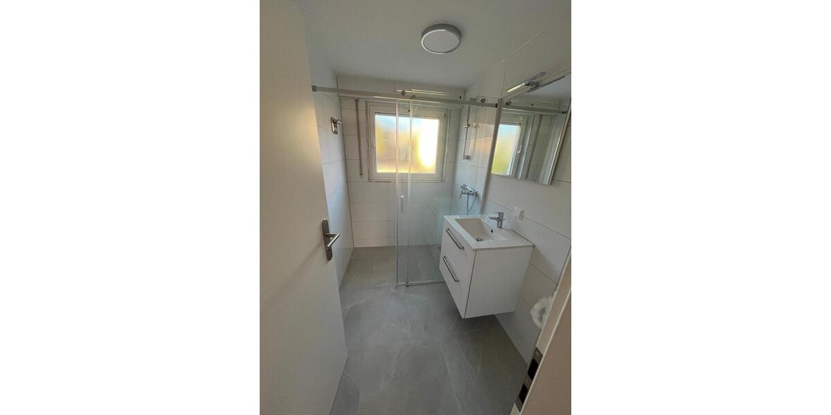 Etagenwohnung Baltmannsweiler - 4 Zimmer, 87 m&sup2;, 1.200&euro; | Angebot:26001336