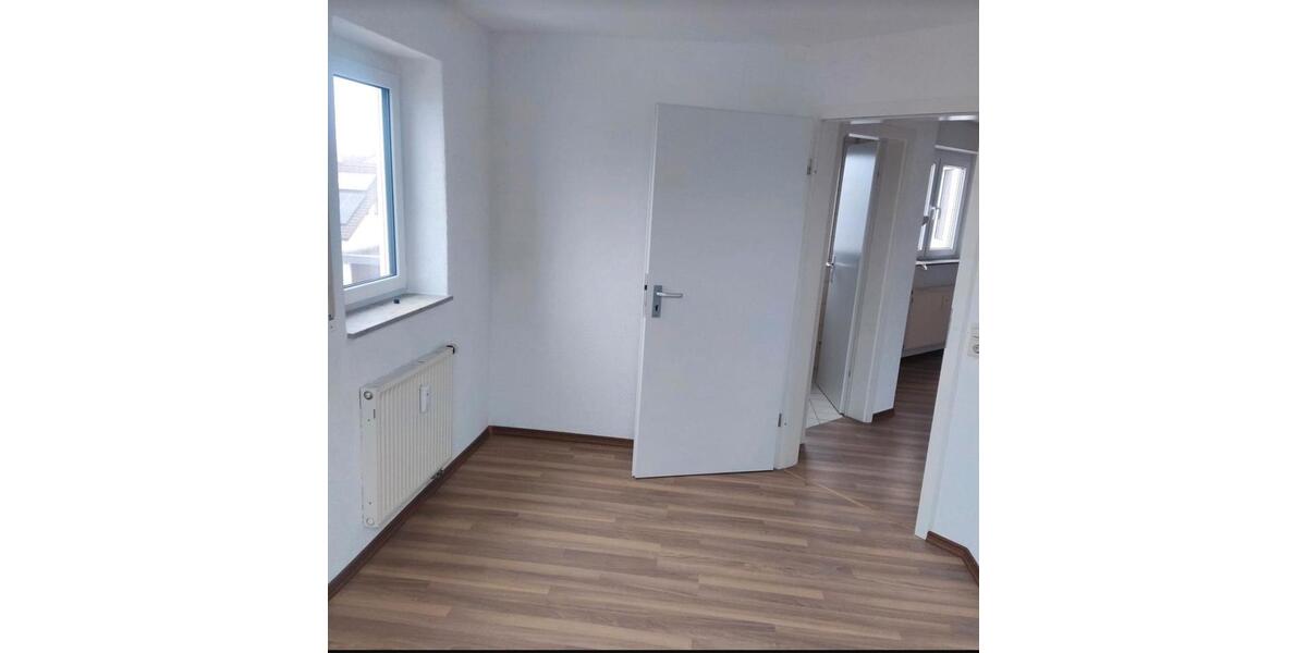 Dachgeschoßwohnung Amstetten - 3.5 Zimmer, 76 m&sup2;, 850&euro; | Angebot:25995948