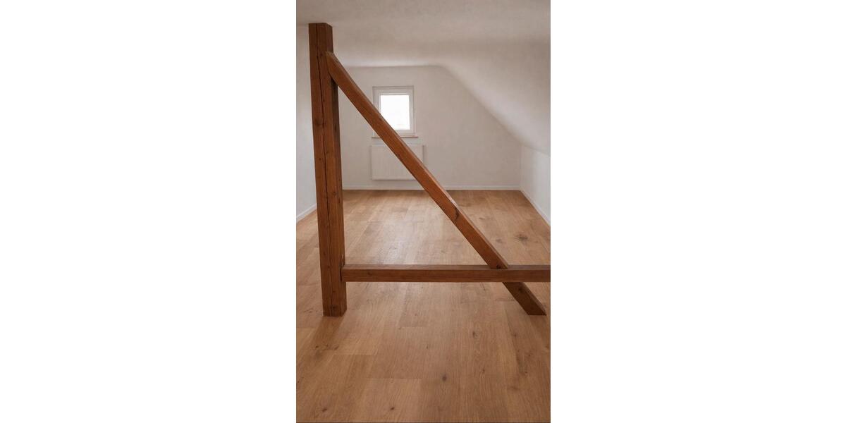 Dachgeschoßwohnung Fellbach - 2.5 Zimmer, 58 m&sup2;, 1.200&euro; | Angebot:25943015