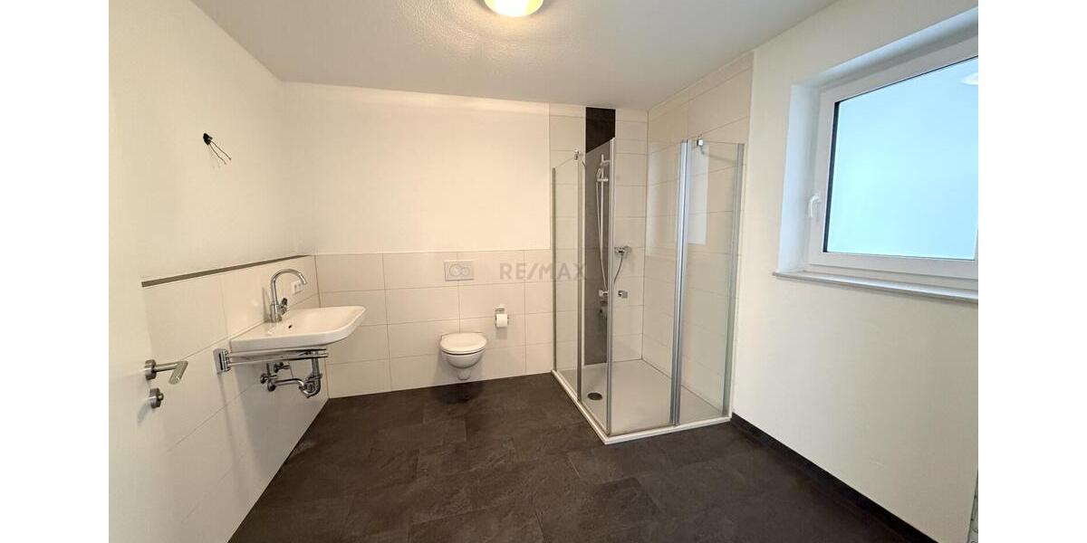 Dachgeschoßwohnung Göppingen Faurndau - 2 Zimmer, 91 m&sup2;, 1.200&euro; | Angebot:24687416