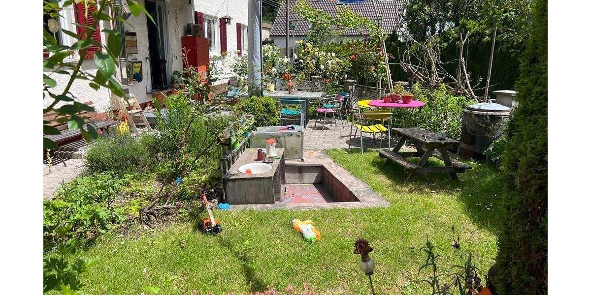 Doppelhaushälfte Wiesensteig - 7 Zimmer, 134 m&sup2;, 419.000&euro; | Angebot:25692829