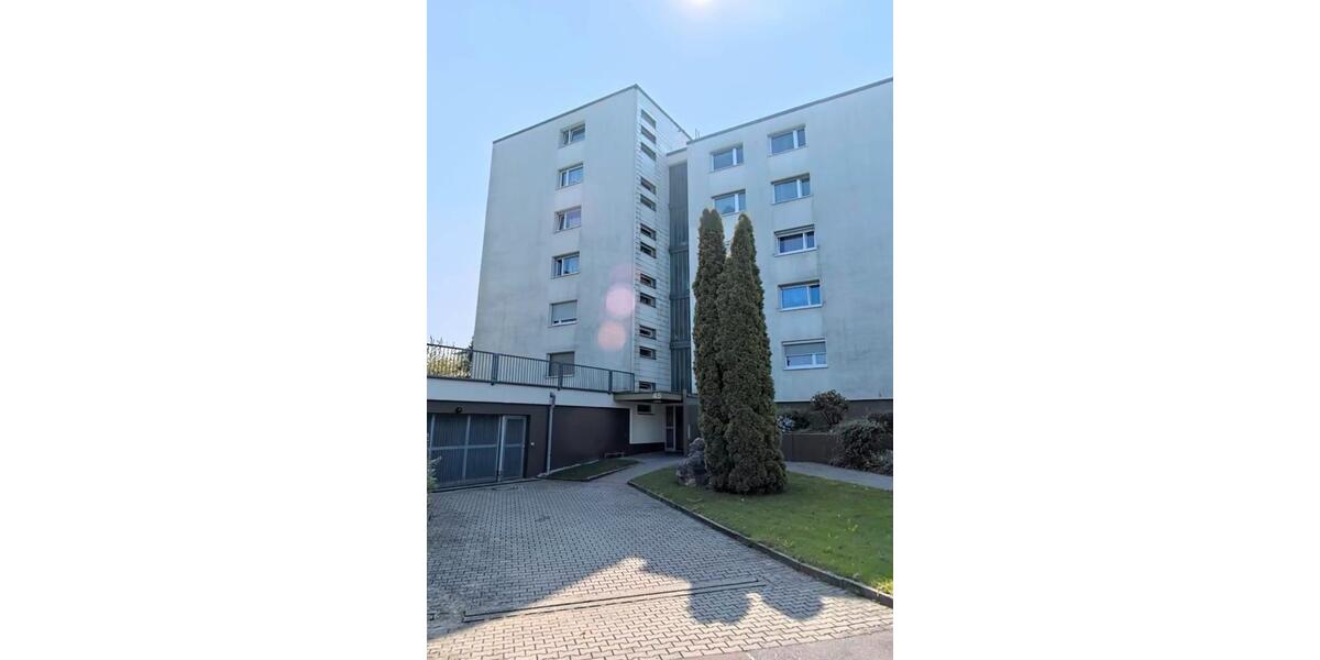 Etagenwohnung Göppingen Bruckwasen - 3 Zimmer, 84 m&sup2;, 1.100&euro; | Angebot:25900845