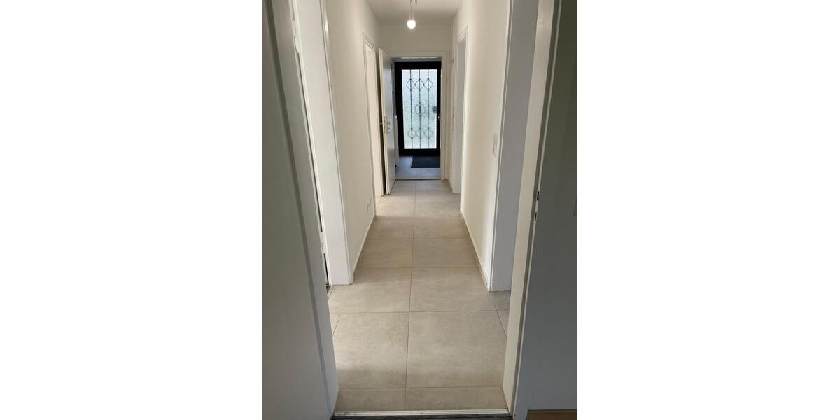 Erdgeschoßwohnung Esslingen am Neckar Oberesslingen - 3 Zimmer, 75 m&sup2;, 1.500&euro; | Angebot:25499690