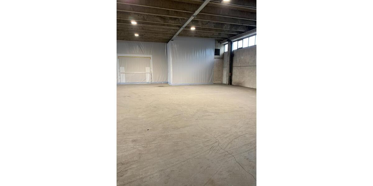 Gewerbeobjekt Göppingen Bruckwasen - 2.835&euro; | Angebot:24489796