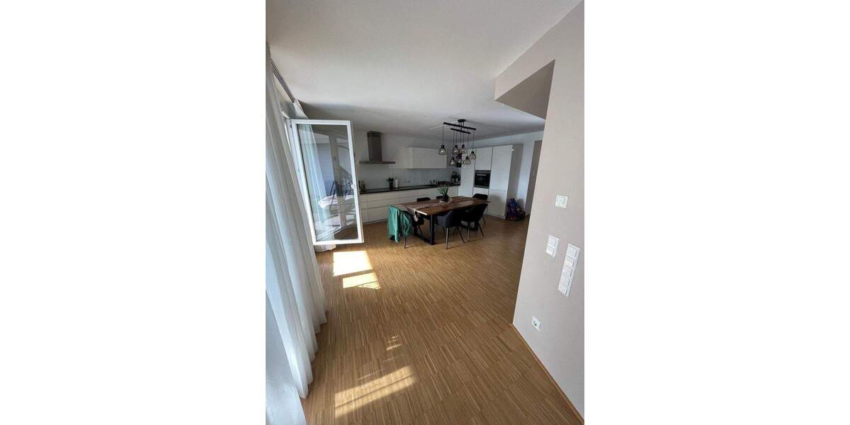 Etagenwohnung Kirchheim unter Teck Kirchheim - 3 Zimmer, 99 m&sup2;, 1.350&euro; | Angebot:25696489