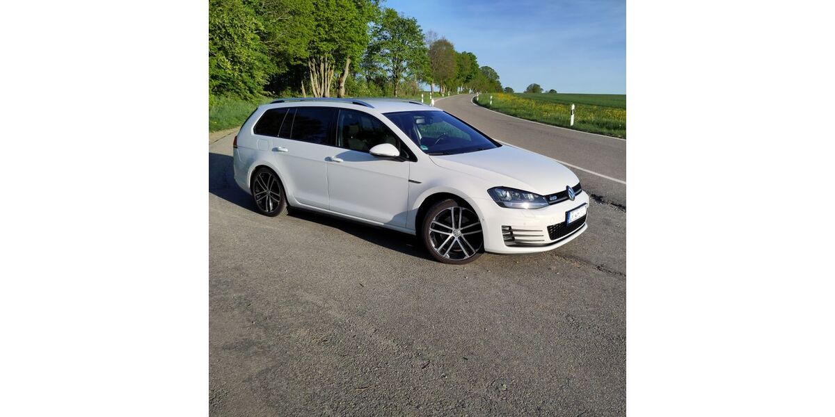 VW Golf 252.000 km 9.300 &euro; Römerstein 72587