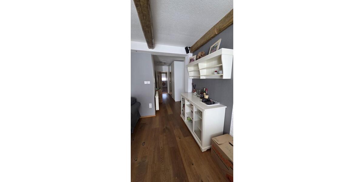 Erdgeschoßwohnung Weinstadt - 6 Zimmer, 135 m&sup2;, 4.500&euro; | Angebot:27583267