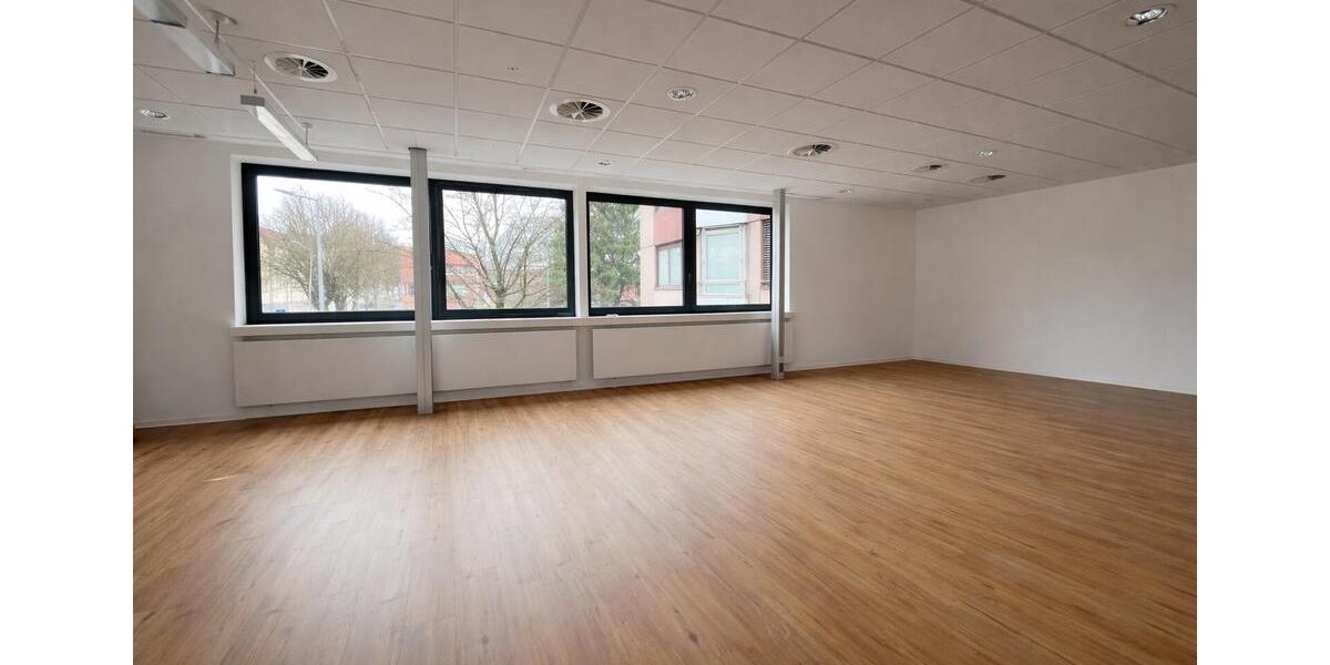 Gewerbeobjekt Göppingen - 2.800&euro; | Angebot:24707480