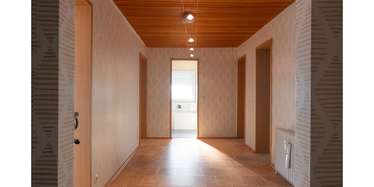 Sonnige Dachgeschoss-Oase mit PV-Anlage und Balkon - Etagenwohnung Schorndorf | Angebot:26818454