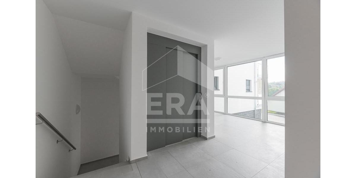 Etagenwohnung Heuchlingen - 3 Zimmer, 97 m&sup2;, 890&euro; | Angebot:25978052