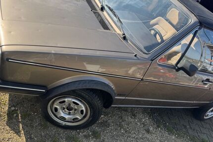 VW Golf 135.000 km 3.990 &euro; Römerstein 72587