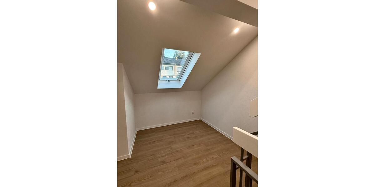 Doppelhaushälfte Remshalden - 6 Zimmer, 155 m&sup2;, 549.000&euro; | Angebot:27254475