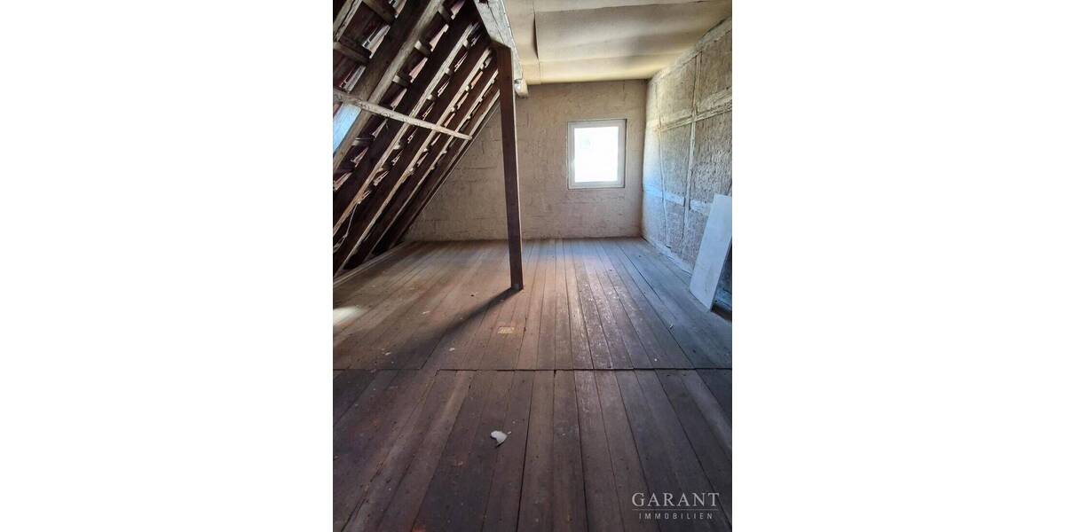 Einfamilienhaus Börtlingen - 9 Zimmer, 227 m&sup2;, 385.000&euro; | Angebot:25802742