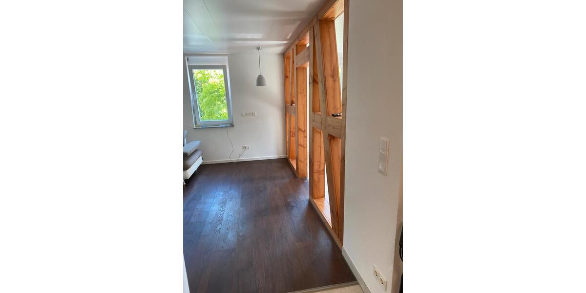 Etagenwohnung Lorch - 3.5 Zimmer, 86 m&sup2;, 1.200&euro; | Angebot:26654975