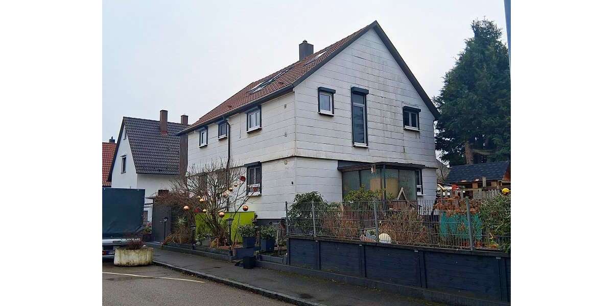 Einfamilienhaus Salach - 6 Zimmer, 158 m&sup2;, 199.000&euro; | Angebot:25332520