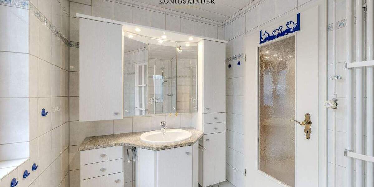 Mehrfamilienhaus, Wohnhaus Reichenbach an der Fils - 7 Zimmer, 141 m&sup2;, 399.000&euro; | Angebot:25671730