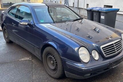 Mercedes-Benz CLK 200 116.211 km 2.550 &euro; Göppingen 73035