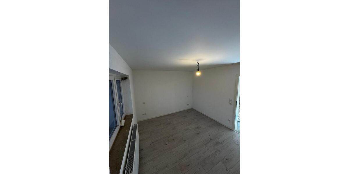 Etagenwohnung Plochingen - 3 Zimmer, 63 m&sup2;, 1.150&euro; | Angebot:25987919