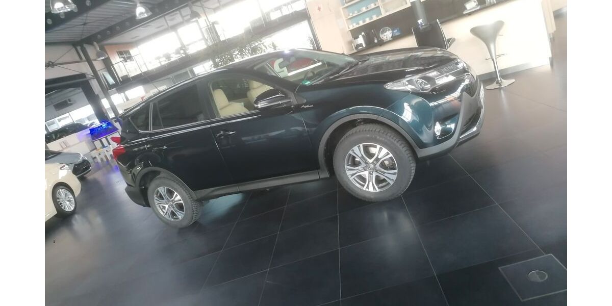 Toyota RAV 4 160.000 km 14.900 &euro; Eislingen 73054