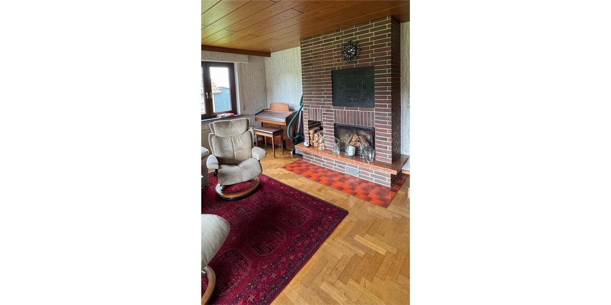 Einfamilienhaus Allmersbach im Tal - 10 Zimmer, 198 m&sup2;, 650.000&euro; | Angebot:26048203