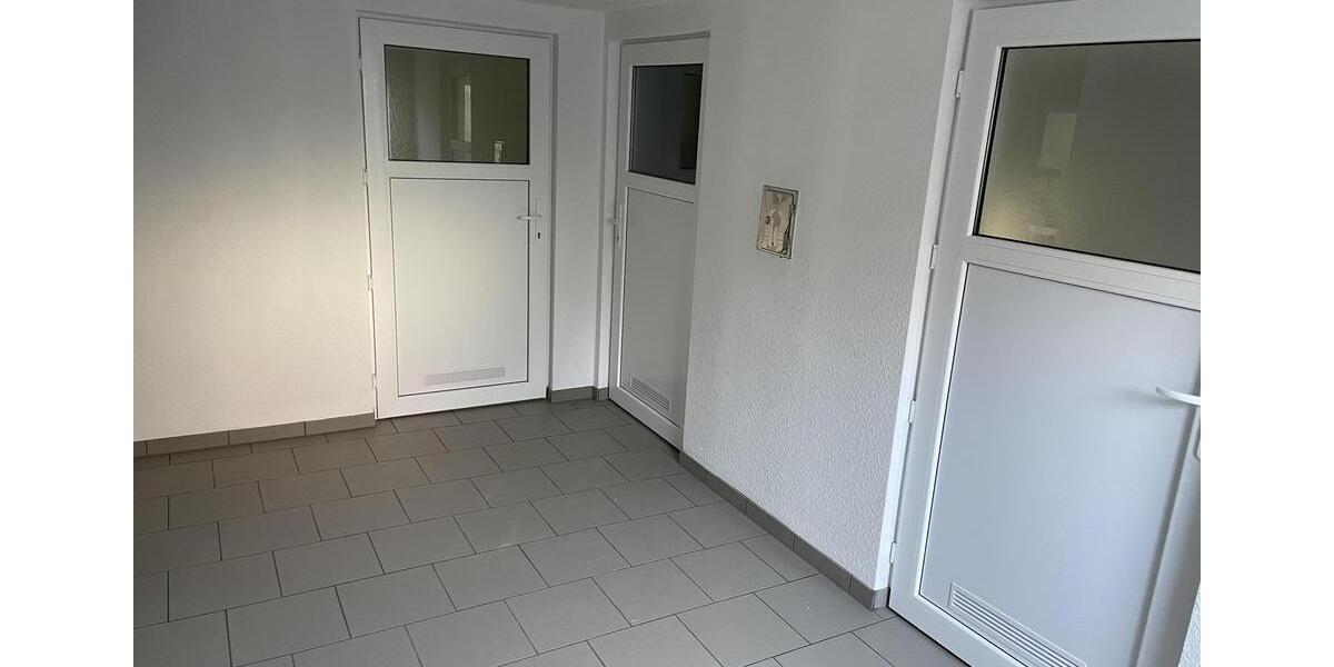 Etagenwohnung Frickenhausen - 3.5 Zimmer, 90 m&sup2;, 1.155&euro; | Angebot:24774631