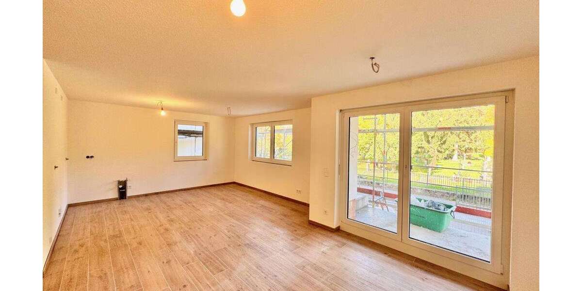 Etagenwohnung Esslingen am Neckar - 4 Zimmer, 98 m&sup2;, 1.550&euro; | Angebot:24704418