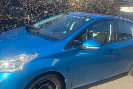 Peugeot 208 103.000 km 5.500 &euro; Dürnau 73105