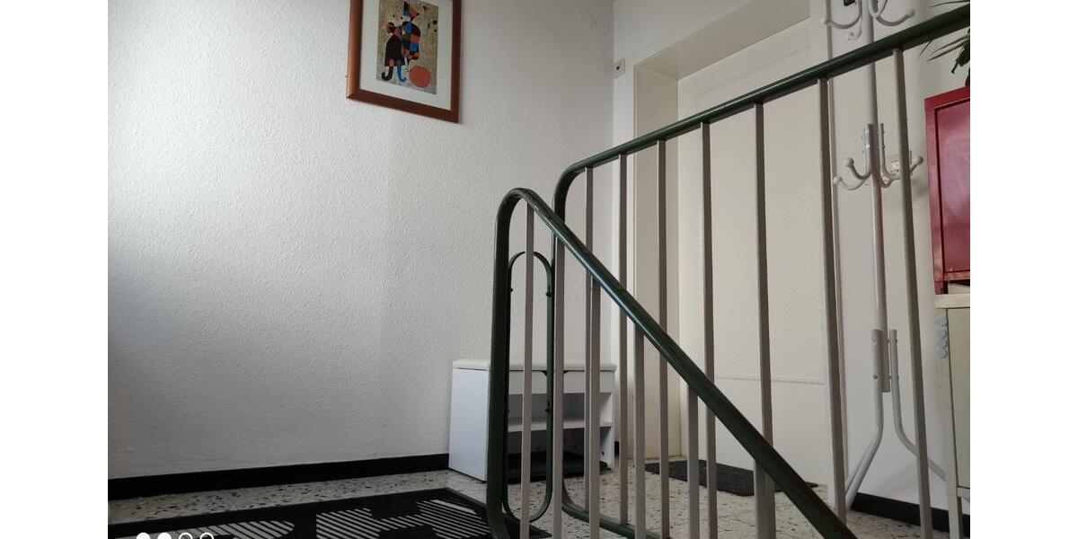 Dachgeschoßwohnung Gammelshausen - 4 Zimmer, 45 m&sup2;, 440&euro; | Angebot:27611697