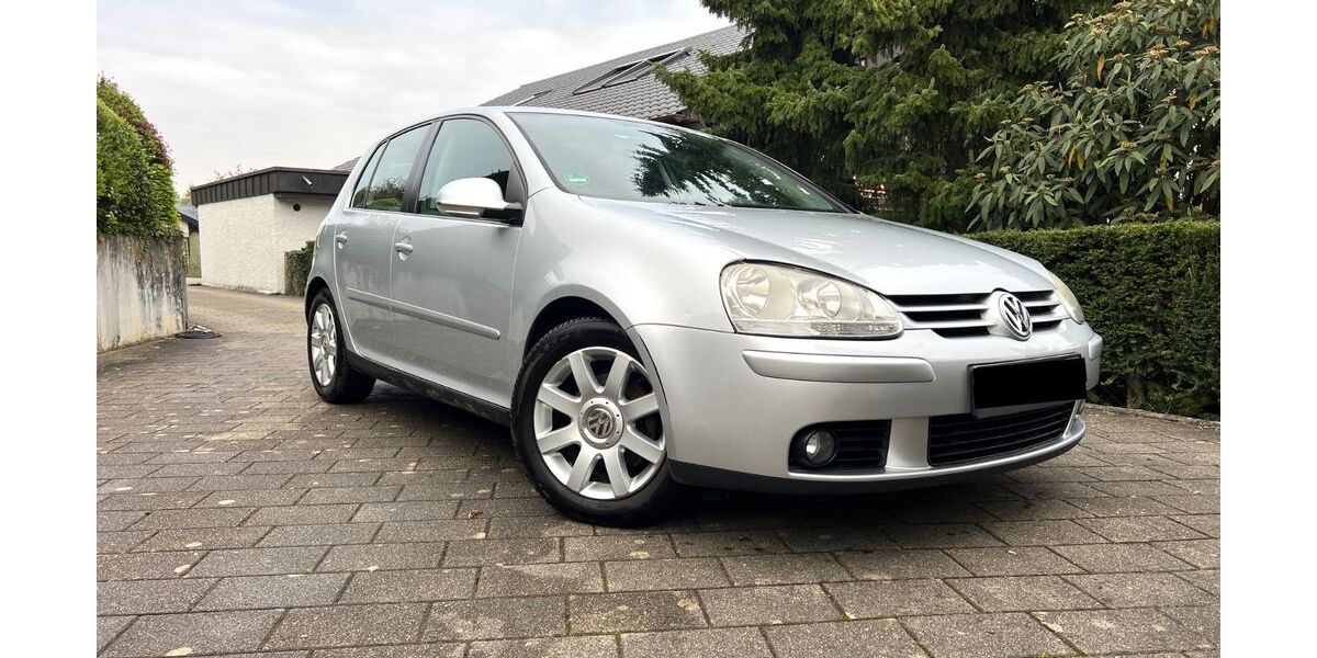 VW Golf 221.000 km 2.500 &euro; Süßen 73079