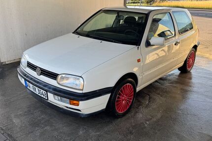 VW Golf 127.000 km 3.600 &euro; Lorch 73547