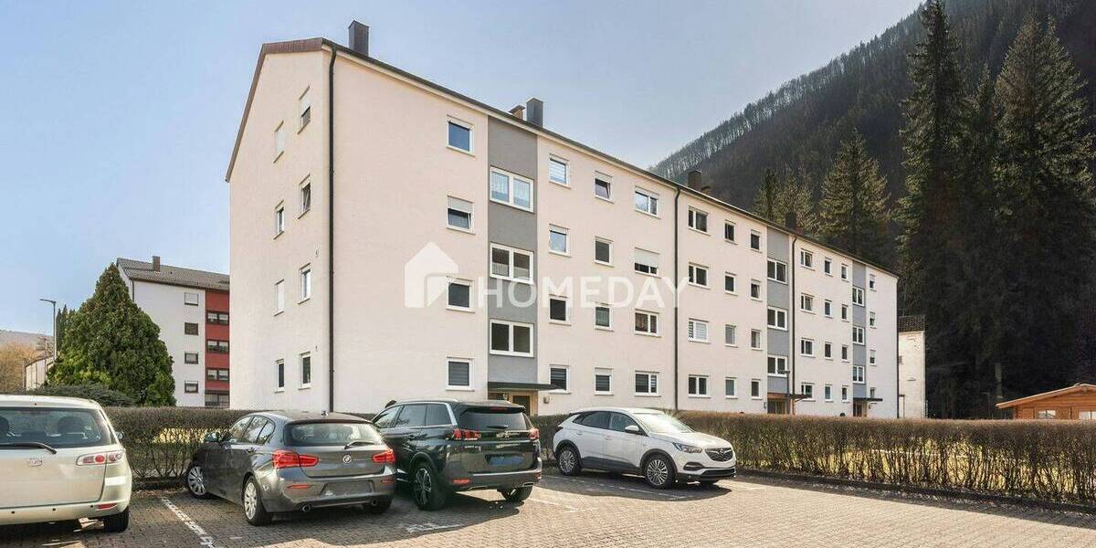 Etagenwohnung Bad Urach - 4 Zimmer, 91 m&sup2;, 189.000&euro; | Angebot:25997120