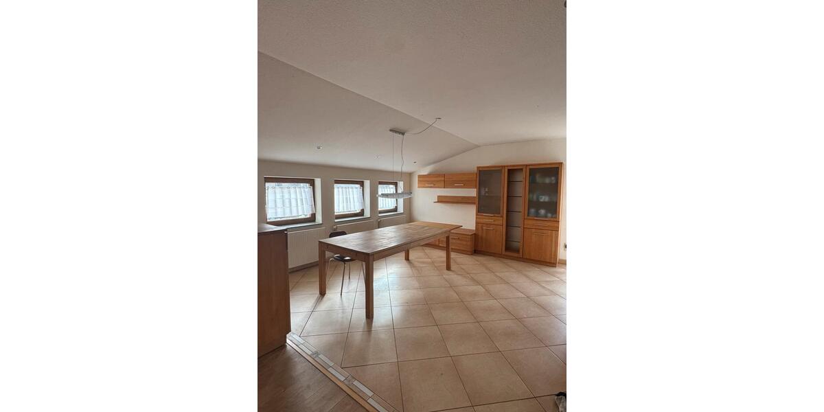 Dachgeschoßwohnung Ruppertshofen - 4 Zimmer, 130 m&sup2;, 950&euro; | Angebot:26310112