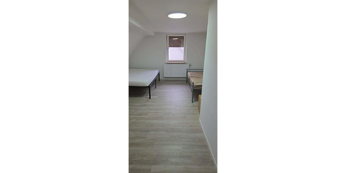 Etagenwohnung Westerheim - 5 Zimmer, 120 m&sup2;, 450&euro; | Angebot:25987972