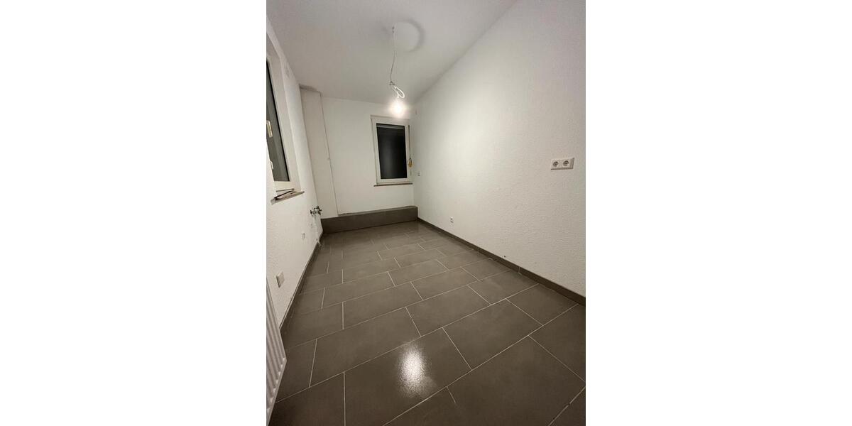 Erdgeschoßwohnung Göppingen Bruckwasen - 1.5 Zimmer, 30 m&sup2;, 590&euro; | Angebot:25907005