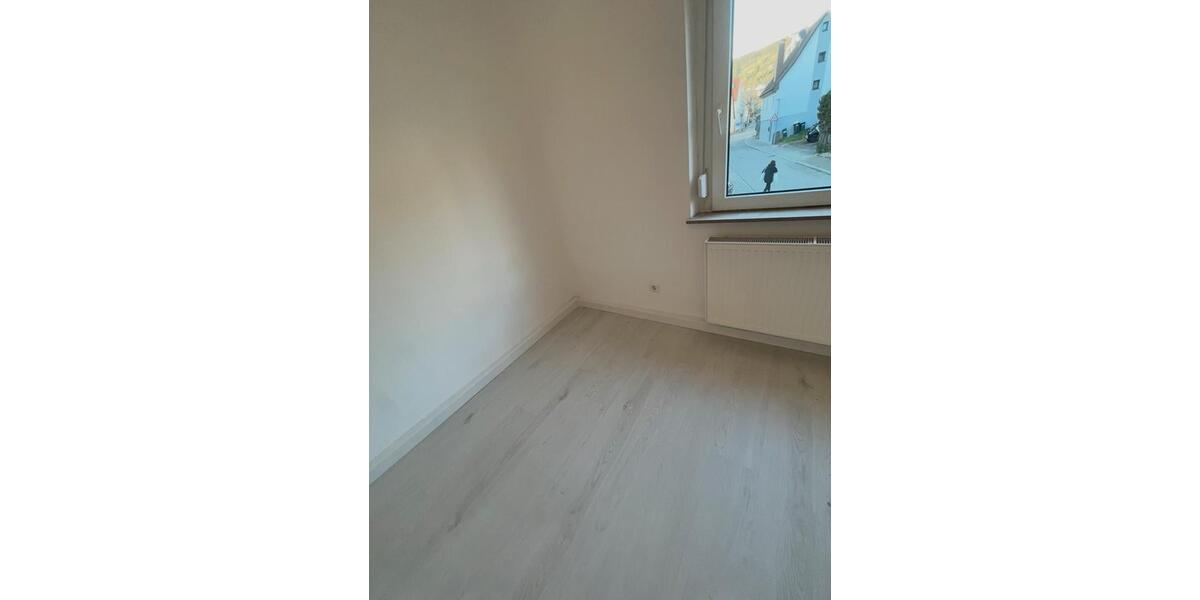 Etagenwohnung Plochingen - 3 Zimmer, 68 m&sup2;, 1.050&euro; | Angebot:25976165