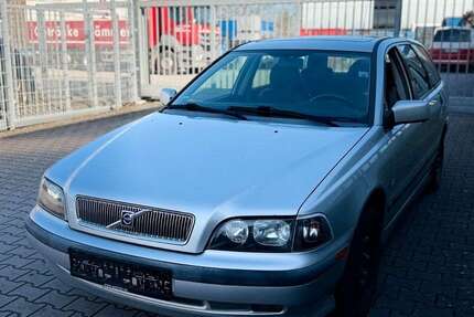 Volvo V40 200.000 km 1.599 &euro; Fellbach 70736