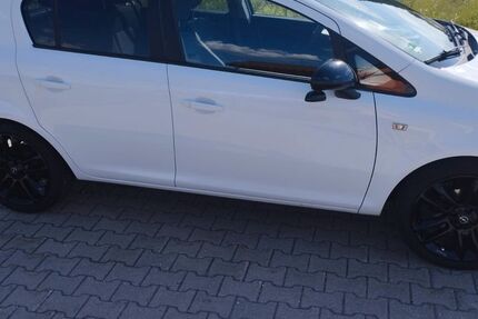 Opel Corsa 166.200 km 2.700 &euro; Schwabisch Gmund 73529