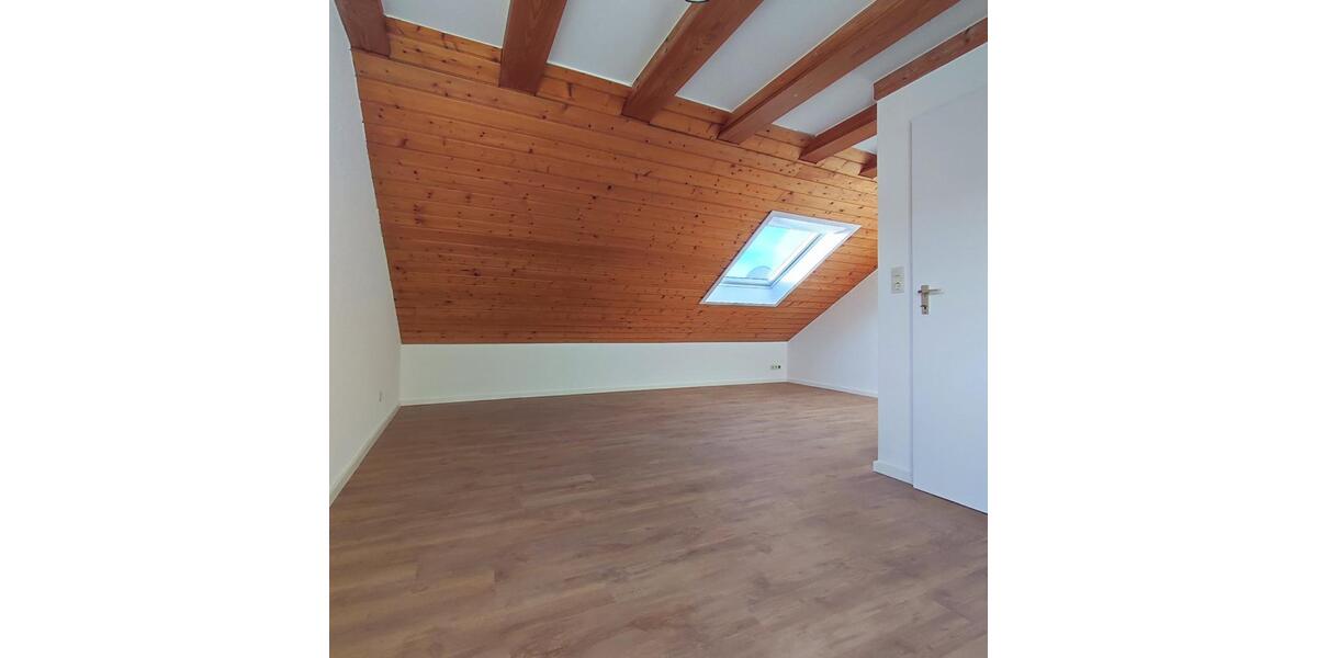 Reihenhaus Remshalden - 5 Zimmer, 135 m&sup2;, 1.750&euro; | Angebot:24237281