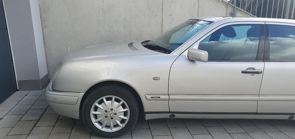 Mercedes-Benz E 320 226.000 km 4.800 &euro; Iggingen 73574