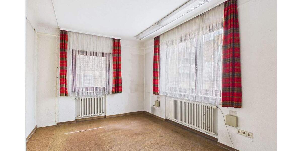 Einfamilienhaus Fellbach - 1 Zimmer, 128 m&sup2;, 545.000&euro; | Angebot:25697777