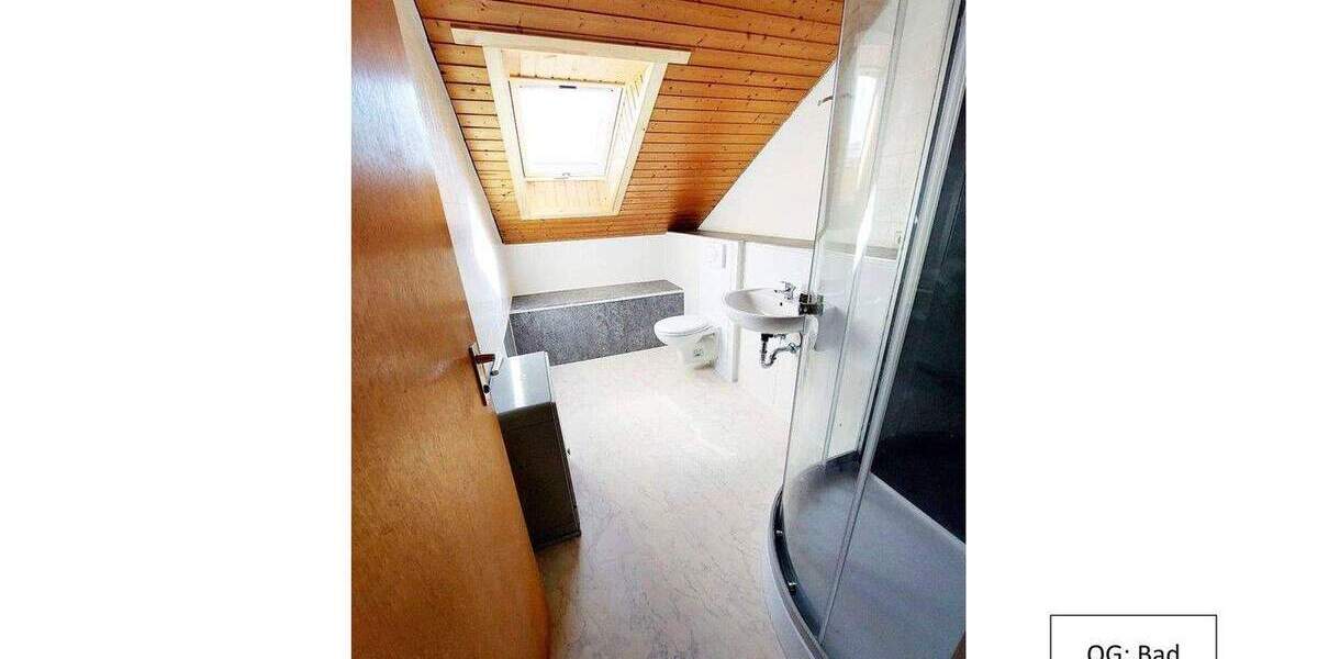 Mehrfamilienhaus, Wohnhaus Hattenhofen - 8 Zimmer, 245 m&sup2;, 549.000&euro; | Angebot:25654276