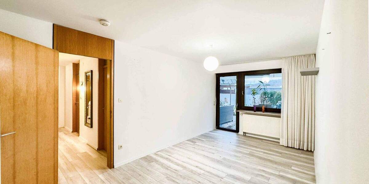 Einfamilienhaus Weinstadt / Beutelsbach Beutelsbach - 3 Zimmer, 134 m&sup2;, 1.460&euro; | Angebot:25670175